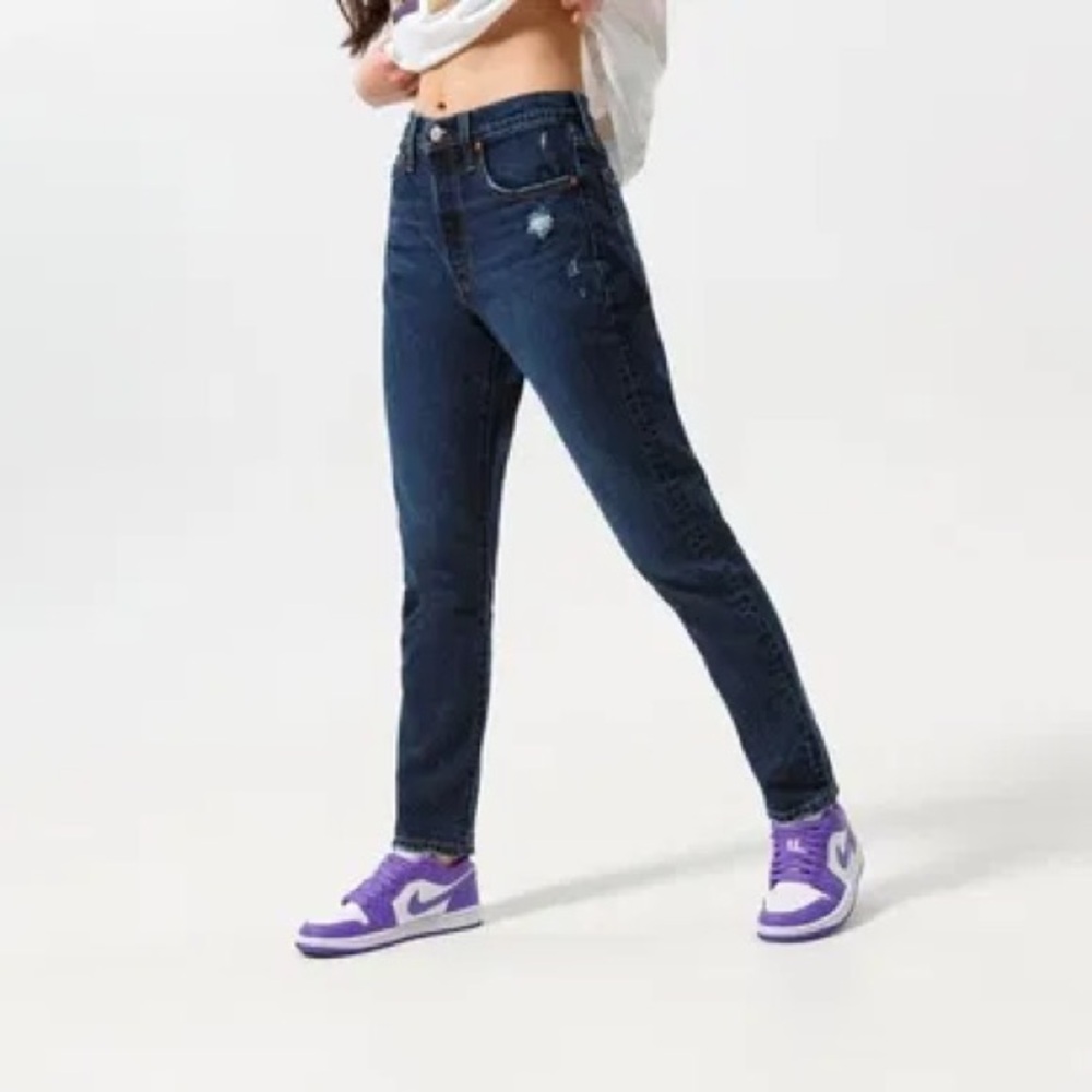 Levi’s 501 Skinny W25 (US 0/1) Women’s Dark Wash High Rise Distressed 29502-0201